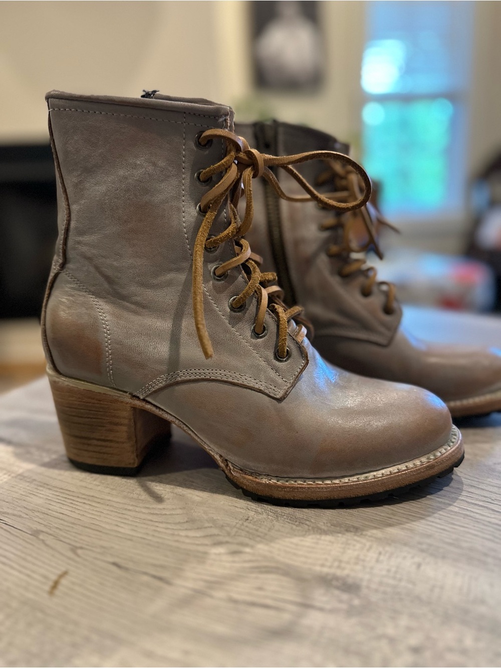 Freebird By Steven Cavalier Leather Lace-Up Ankle Boots Taupe/ Gravel Size 8